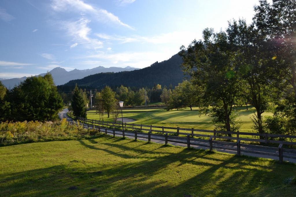 Landhaus Am Golfplatz ゼーフェルト・イン・チロル エクステリア 写真