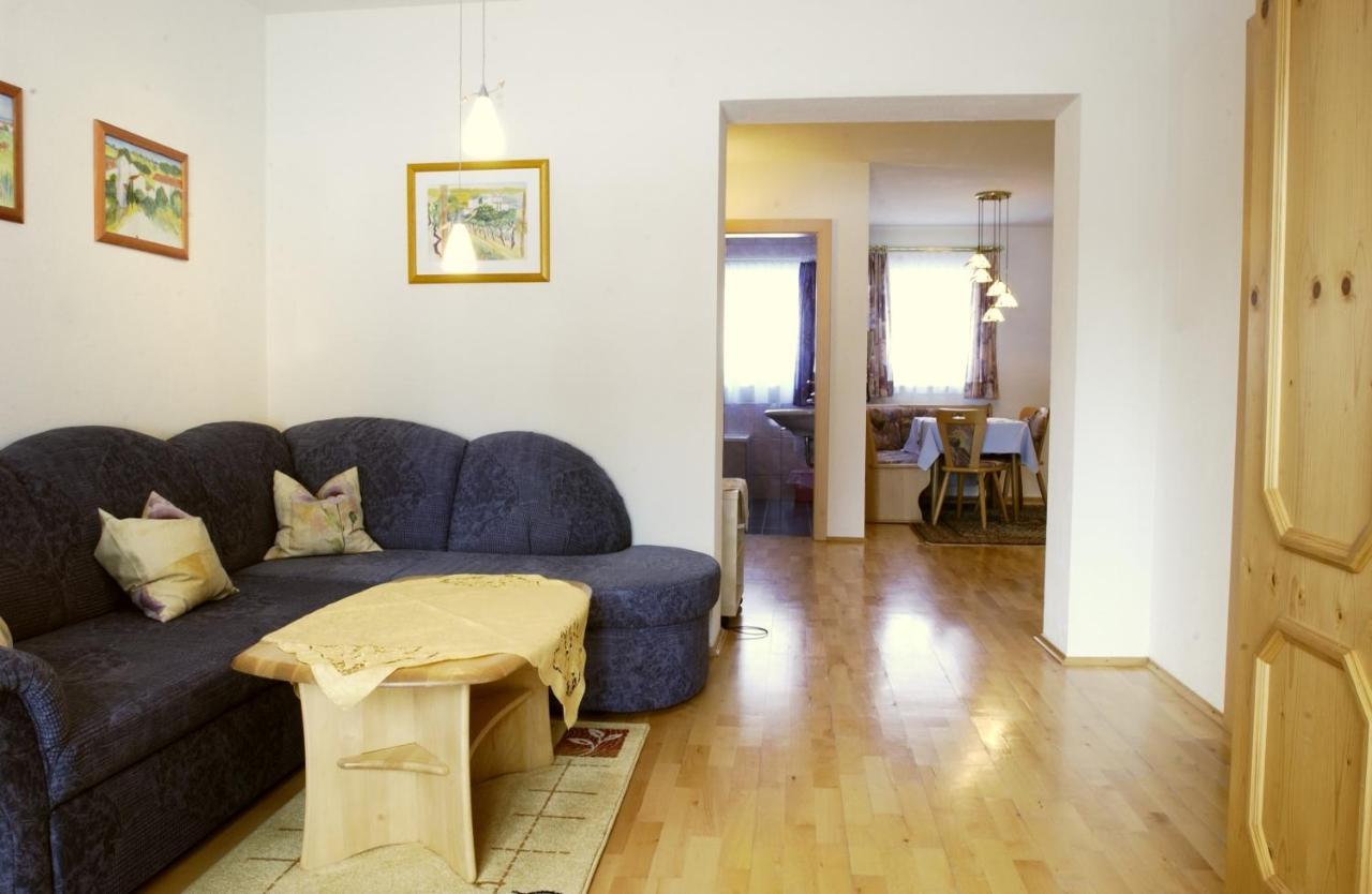 Landhaus Am Golfplatz ゼーフェルト・イン・チロル 部屋 写真
